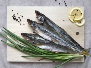 Японский деликатес: Корюшка вяленая с икрой