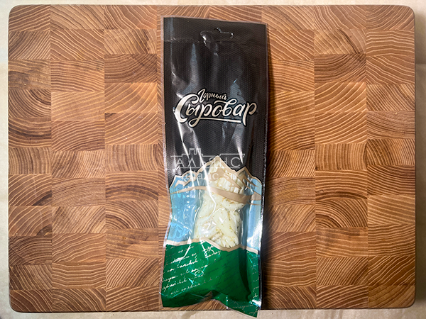 Сыр 100 гр ГОРНЫЙ СЫРОВАР (Косичка с укропом и чесноком) в Уфе