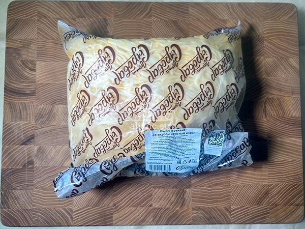 Сыр 1 кг ГОРНЫЙ СЫРОВАР (Паутинка со вкусом красной икры) в Уфе